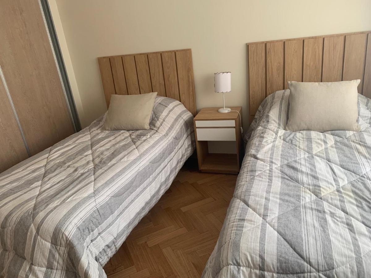 Apartamento 3 Amplios ambientes excelente ubicacion-Avenida Corrientes Almagro- Cerca de todo Ciudad Autónoma de Ciudad Autónoma de Buenos Aires Exterior foto